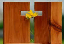 Recomandari privind epitafurile, oferite de specialistii in servicii funerare din sectorul 3